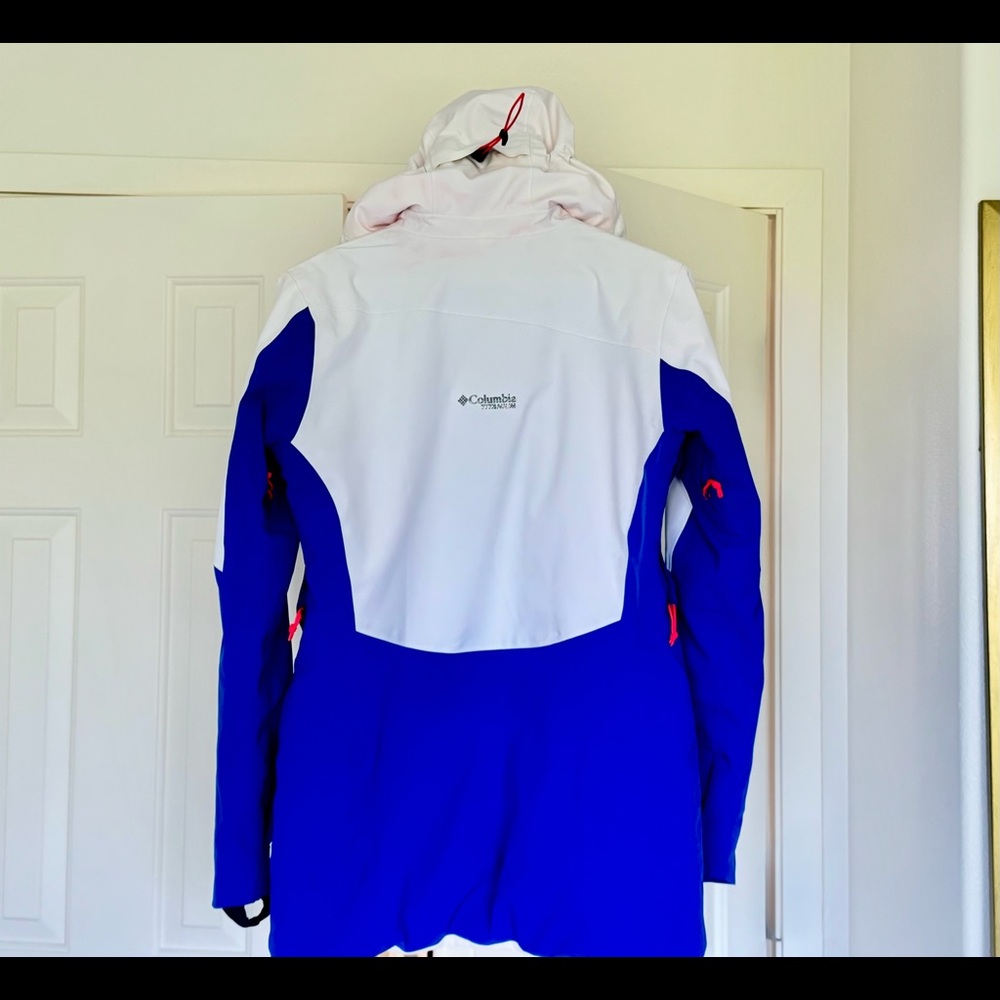 Clumbibia Titanium Insulated Waterproof, Wind Pro… - image 4